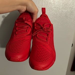Red Air Max 270